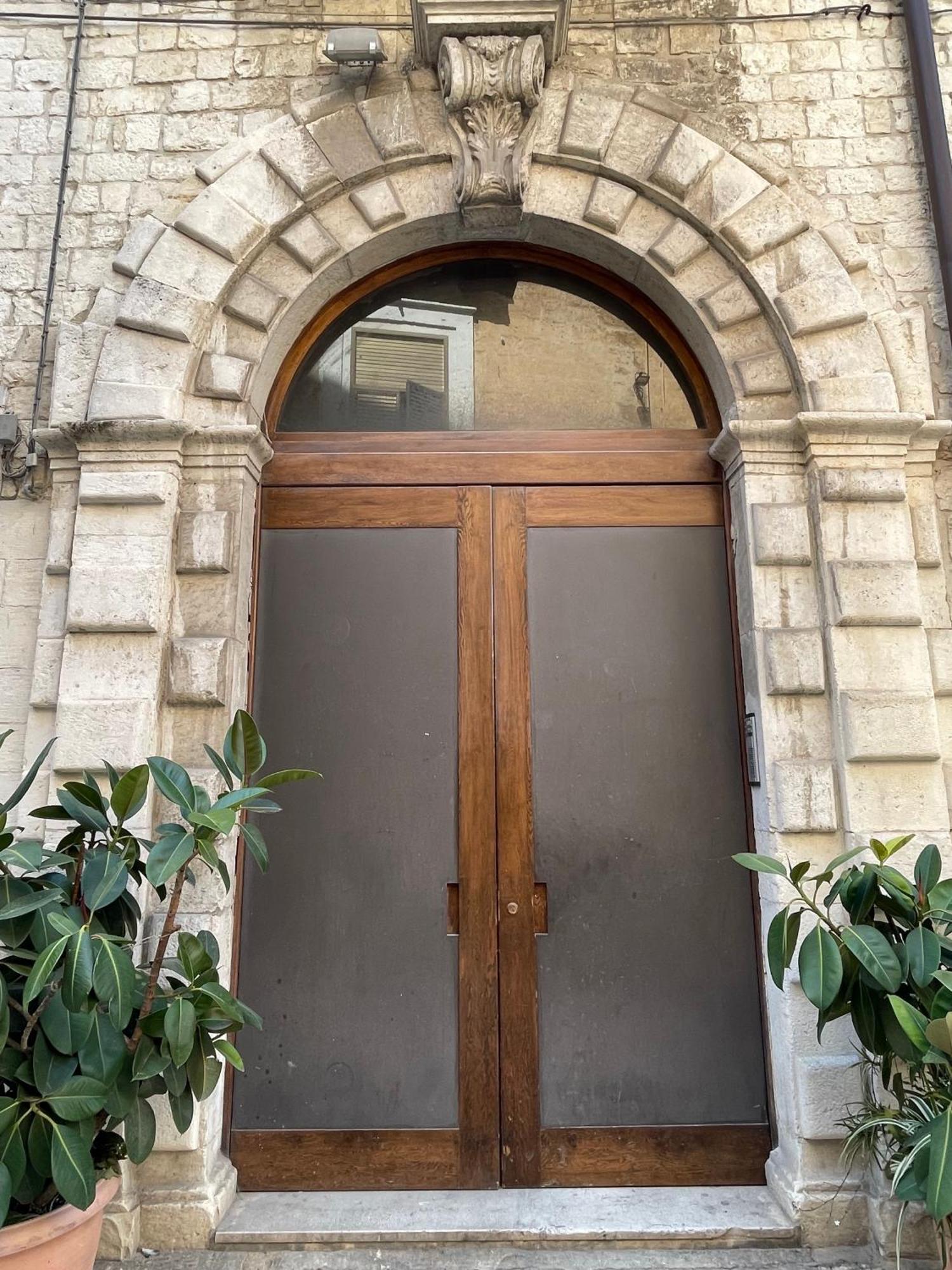 Palazzo Verrone Бари Екстериор снимка